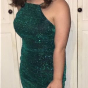 Formal dress. Size 0. Short dress.